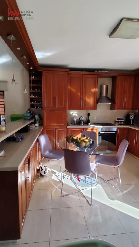 Detached House for sale