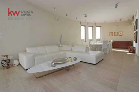 Villa for sale