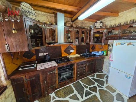 Villa for sale
