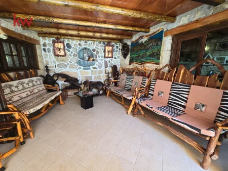 Villa for sale