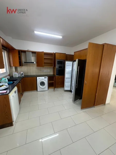 Detached House for sale