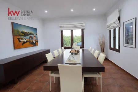 Casa indipendente in vendita