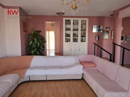 Casa indipendente in vendita