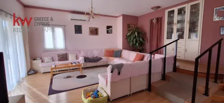 Casa indipendente in vendita
