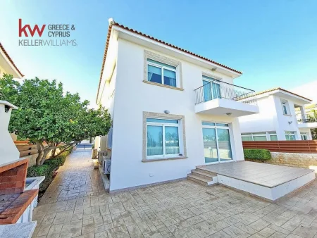 Villa for sale