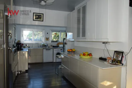 Casa indipendente in vendita