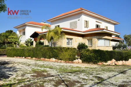 Villa zum Kauf