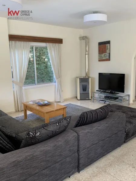 Thumbnail 2 בית פרטי למכירה ב- קפריסין