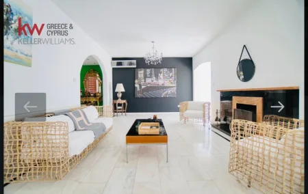 Casa indipendente in vendita