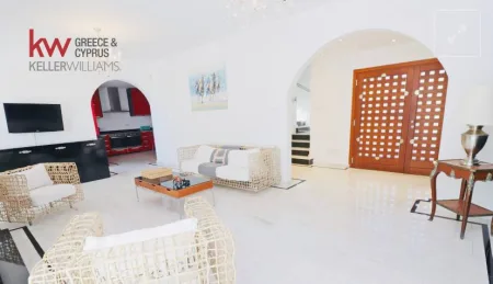 Casa indipendente in vendita