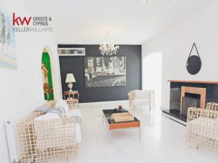Casa indipendente in vendita