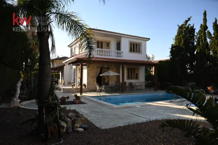 Detached House for sale