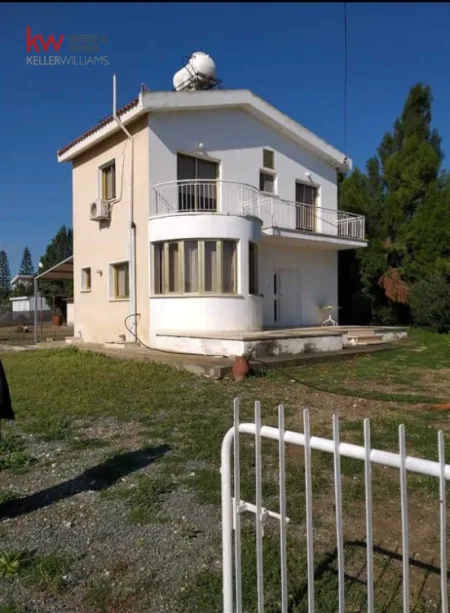 Detached House for sale