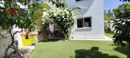 Casa indipendente in vendita