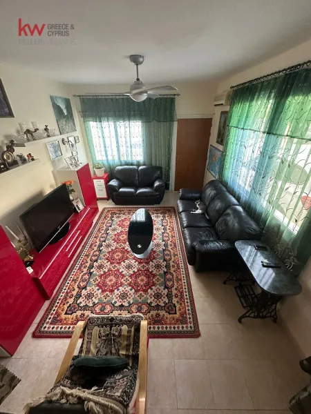 Semi-detached House for sale
