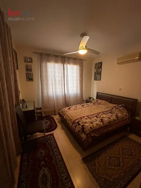Semi-detached House for sale