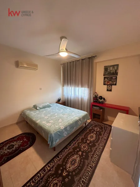 Semi-detached House for sale