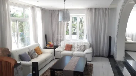 Bungalow for sale