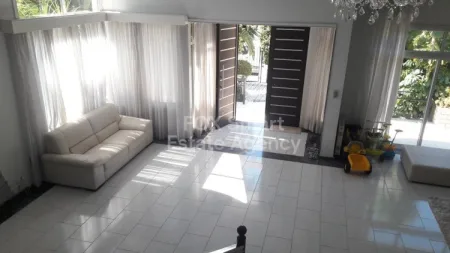 Bungalow for sale