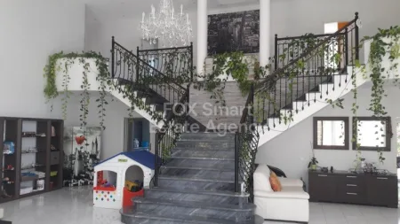 Bungalow for sale