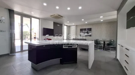 Μπανγκαλόου προς πώληση