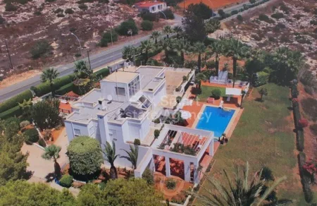 Bungalow for sale