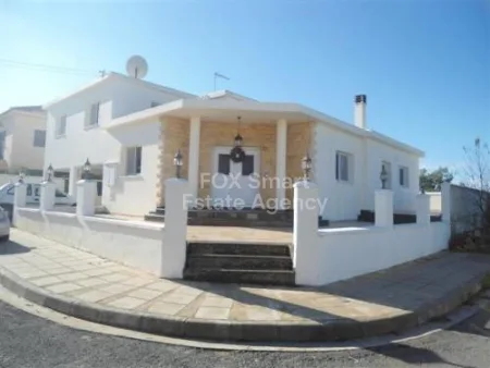 Bungalow for sale