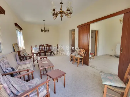 Bungalow for sale
