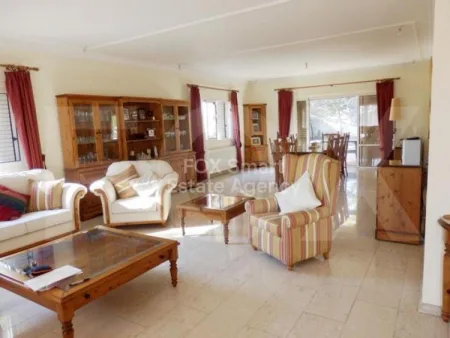 Pano Deftera, Nicosia