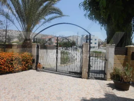 Bungalow for sale