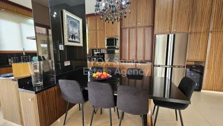Bungalow for sale