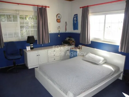 Bungalow for sale