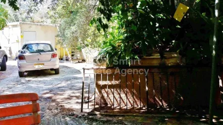 Μπανγκαλόου προς πώληση