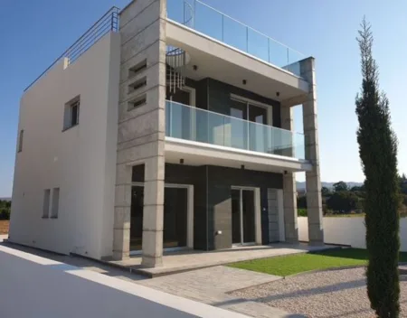 Villa zum Kauf
