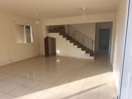 Casa indipendente in vendita