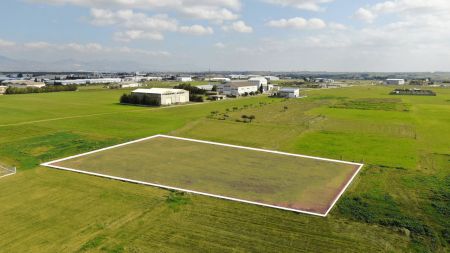 Жилой участок на продажу