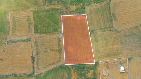 Жилой участок на продажу