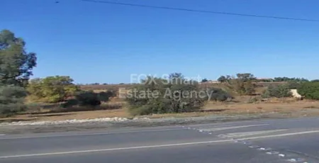 קרקע למגורים למכירה