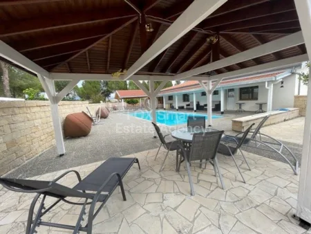 Bungalow for sale