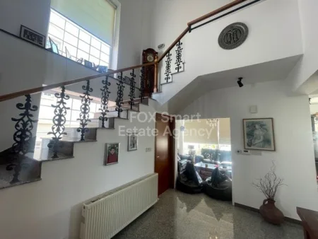 Μπανγκαλόου προς ενοικίαση