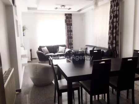 Μπανγκαλόου προς πώληση