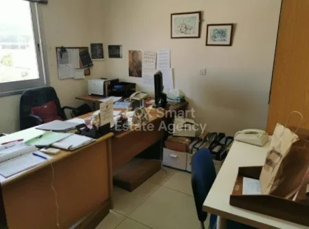 Γραφείο προς ενοικίαση