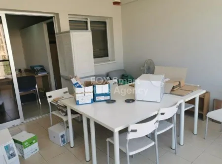 Γραφείο προς ενοικίαση