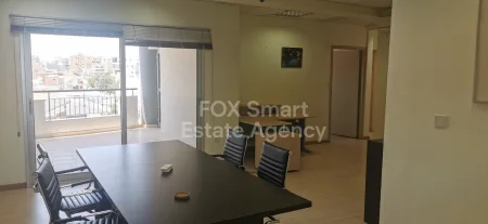 Γραφείο προς ενοικίαση