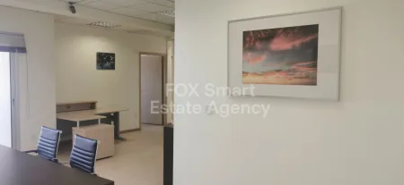 Γραφείο προς ενοικίαση