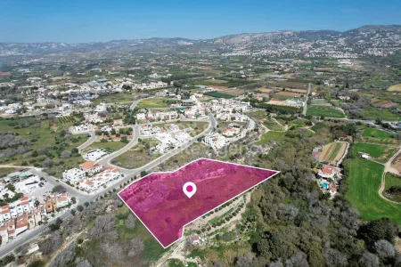 קרקע למגורים למכירה