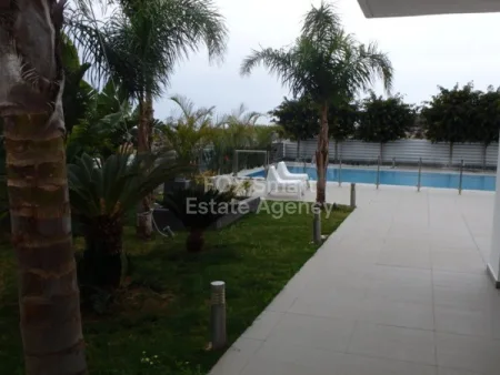 Bungalow for sale