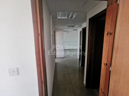 Γραφείο προς ενοικίαση