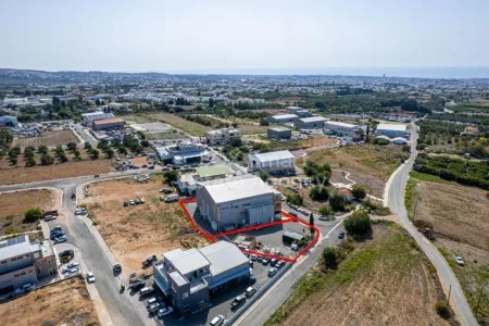 תעשייה למכירה