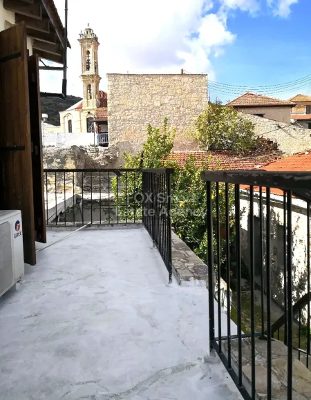 Μπανγκαλόου προς πώληση